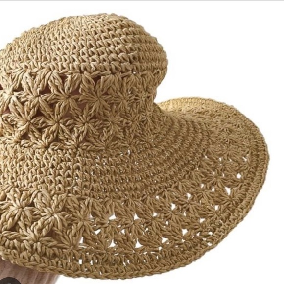 Aerie crochet floppy Sun hat - gorgeous green - Picture 3 of 3